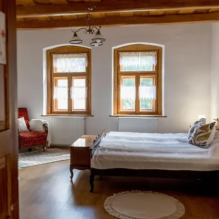 Pipacs Es Tulipan Vendeghaz 3*