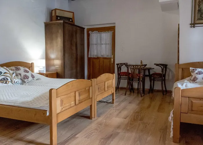 Pipacs Es Tulipan Vendeghaz 3* Bodony